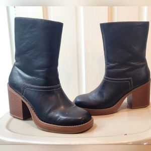 Ankle boots
